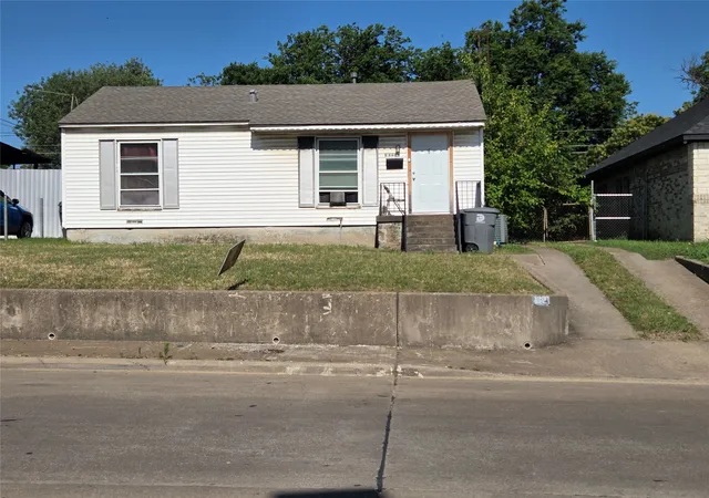 Photo 1 of Sale Pending at 3227 Ramona Ave, Dallas, TX 75216 | MLS# 21278762 | Listing updated on 2026-07-28
