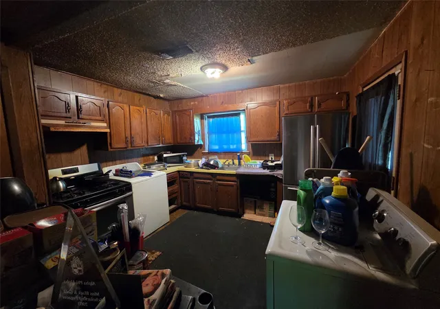 Photo 3 of Sale Pending at 3227 Ramona Ave, Dallas, TX 75216 | MLS# 21278762 | Listing updated on 2026-07-28