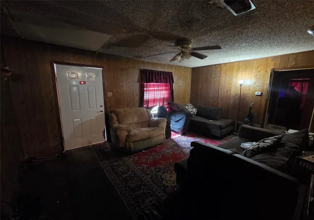 Photo 4 of Sale Pending at 3227 Ramona Ave, Dallas, TX 75216 | MLS# 21278762 | Listing updated on 2026-07-28