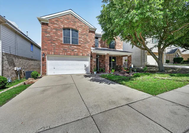 Photo 2 of Single family home for sale at 9956 Delamere Dr, Fort Worth, TX 76244 | MLS# 21299204 | Listing updated on 2026-10-02
