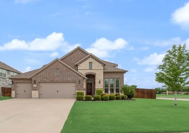 Photo 1 of Single family home for sale at 516 W North Creek Dr, Sherman, TX 75092 | MLS# 21298195 | Listing updated on 2026-09-10