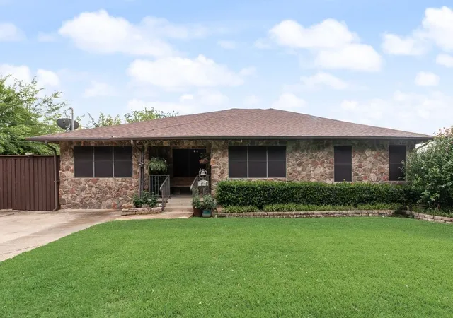 Photo 2 of Single family home for sale at 12704 Garden Grove Dr, Dallas, TX 75253 | MLS# 21300037 | Listing updated on 2026-10-04