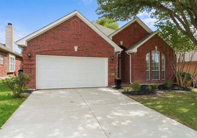 Photo 1 of Single family home for sale at 4605 Angelina Wy, Fort Worth, TX 76137 | MLS# 21300044 | Listing updated on 2026-09-15