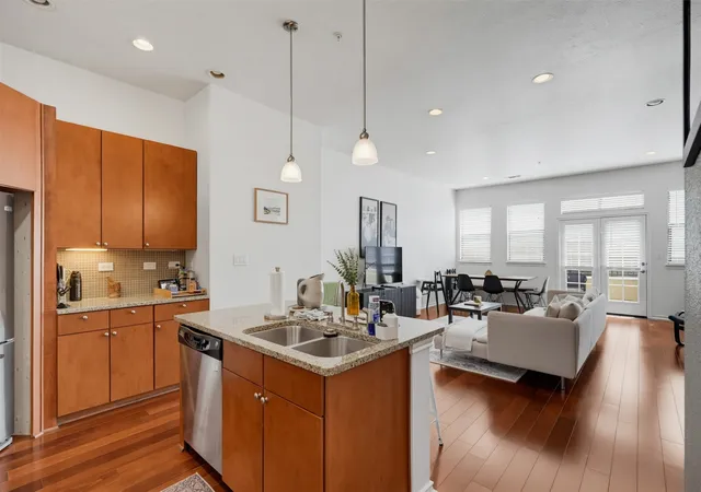 Photo 1 of Condo for sale at 1201 Beaconsfield Ln #109, Arlington, TX 76011 | MLS# 21299582 | Listing updated on 2026-09-18