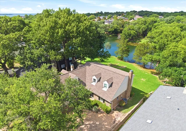 Photo 1 of Sale Pending at 204 Sovereign Ct, Rockwall, TX 75032 | MLS# 21296699 | Listing updated on 2026-09-11