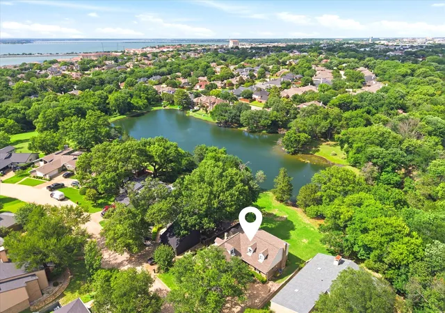 Photo 2 of Sale Pending at 204 Sovereign Ct, Rockwall, TX 75032 | MLS# 21296699 | Listing updated on 2026-09-11