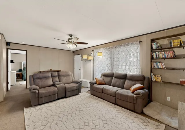 Photo 4 of Manufactured home for sale at 5800 Archery Ct, Granbury, TX 76048 | MLS# 21298831 | Listing updated on 2026-09-09