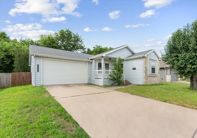 Photo 2 of Single family home for sale at 1212 Merganser Wy, Waco, TX 76706 | MLS# 21300181 | Listing updated on 2026-09-09