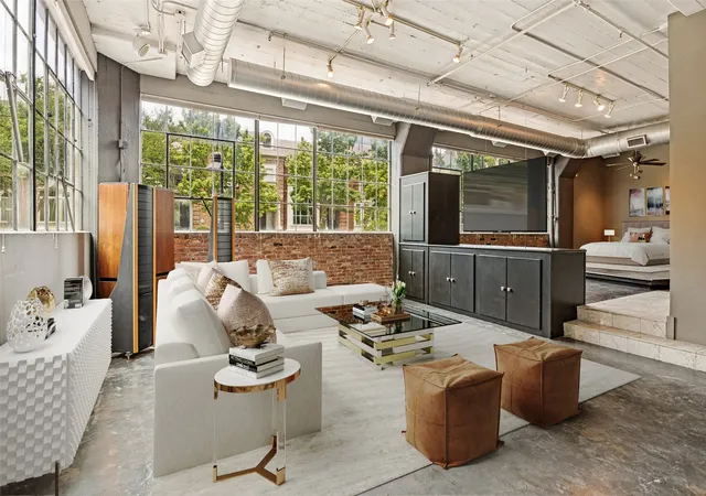 Photo 1 of Condo for sale at 2220 Canton St #101, Dallas, TX 75201 | MLS# 21277693 | Listing updated on 2026-09-10