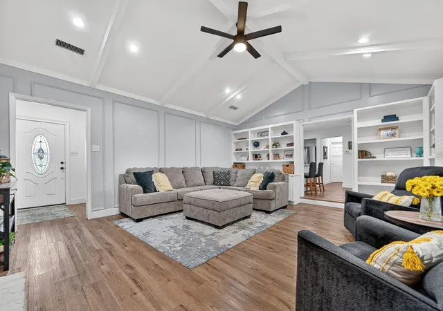 Photo 3 of Single family home for sale at 2208 Turtle Creek Dr, Sherman, TX 75092 | MLS# 21280427 | Listing updated on 2026-09-12