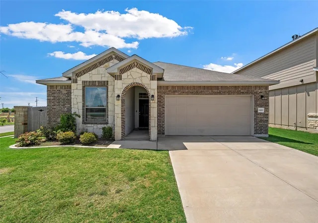 Photo 1 of Single family home for sale at 11100 Solar St, Lorena, TX 76655 | MLS# 21298729 | Listing updated on 2026-10-07
