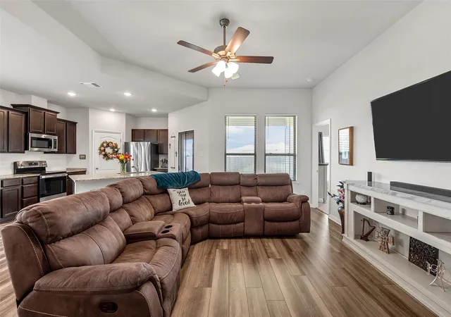 Photo 3 of Single family home for sale at 11100 Solar St, Lorena, TX 76655 | MLS# 21298729 | Listing updated on 2026-10-07