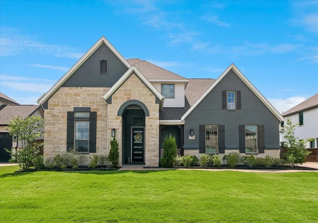 Photo 1 of Single family home for sale at 914 Paradise Ln, Wylie, TX 75098 | MLS# 21299031 | Listing updated on 2026-09-13