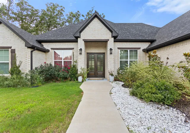 Photo 30 of Single family home for sale at 15883 Crazy Horse Dr, Lindale, TX 75771 | MLS# 21300744 | Listing updated on 2026-10-01