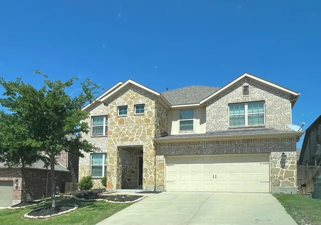 Photo 1 of Single family home for sale at 1913 Edgewater Dr, Garland, TX 75043 | MLS# 21300935 | Listing updated on 2026-10-01