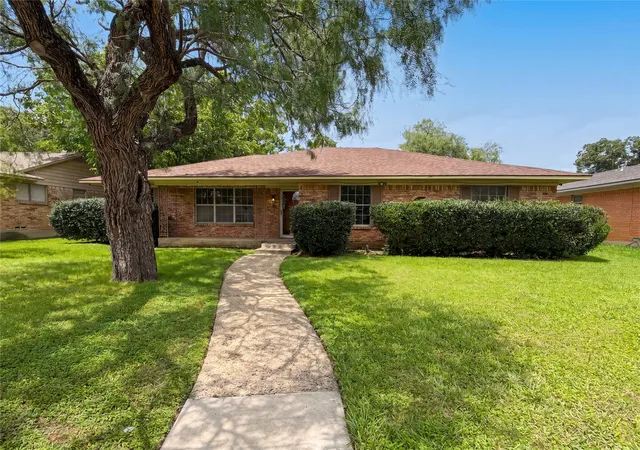 Photo 1 of Sale Pending at 3327 Portlock Dr, Dallas, TX 75234 | MLS# 21300677 | Listing updated on 2026-09-08