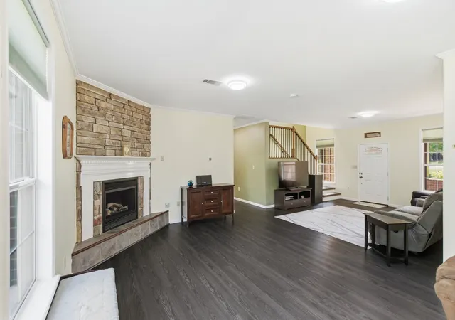 Photo 4 of Single family home for sale at 2230 Lake Coves Dr, Flower Mound, TX 75022 | MLS# 21292569 | Listing updated on 2026-09-09