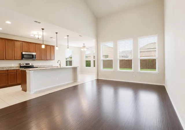 Photo 3 of Single family home for sale at 802 Swan Ridge Dr, Sherman, TX 75092 | MLS# 21299486 | Listing updated on 2026-09-14
