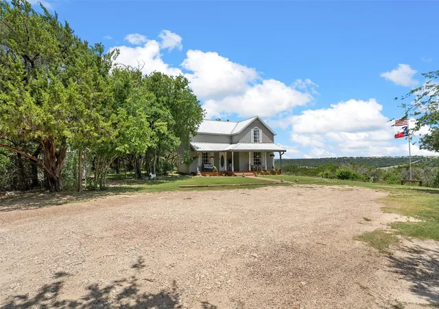 Photo 3 of Single family home for sale at 8395 Hwy 22, Meridian, TX 76665 | MLS# 21301021 | Listing updated on 2026-09-12