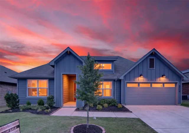 Photo 3 of Single family home for sale at 1604 Forest Park Dr, Alvarado, TX 76009 | MLS# 21269435 | Listing updated on 2026-07-31