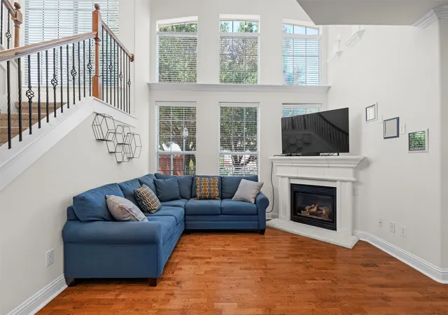 Photo 4 of Sale Pending at 4424 Honfleur Ct, Irving, TX 75038 | MLS# 21300995 | Listing updated on 2026-08-02