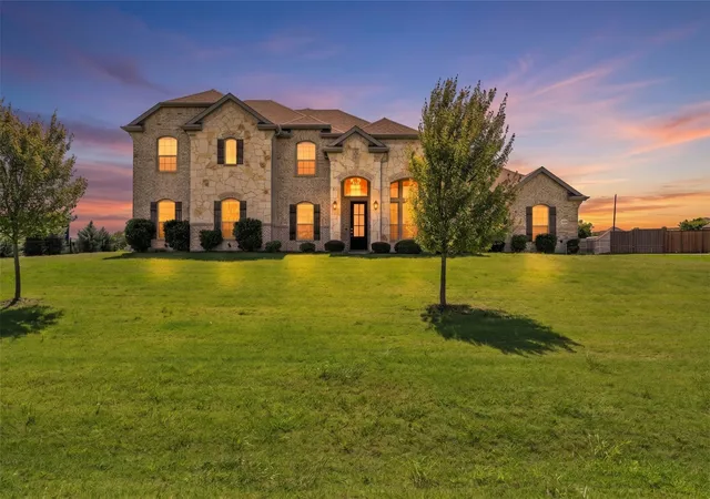 Photo 1 of Single family home for sale at 231 Berkeley Dr, Waxahachie, TX 75167 | MLS# 21301009 | Listing updated on 2026-09-26