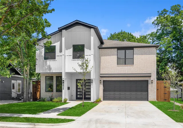 Photo 1 of Single family home for sale at 426 Martinique Ave, Dallas, TX 75223 | MLS# 21301337 | Listing updated on 2026-09-14