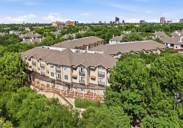 Photo 1 of Sale Pending at 3102 Kings Rd #2101, Dallas, TX 75219 | MLS# 21301298 | Listing updated on 2026-09-11