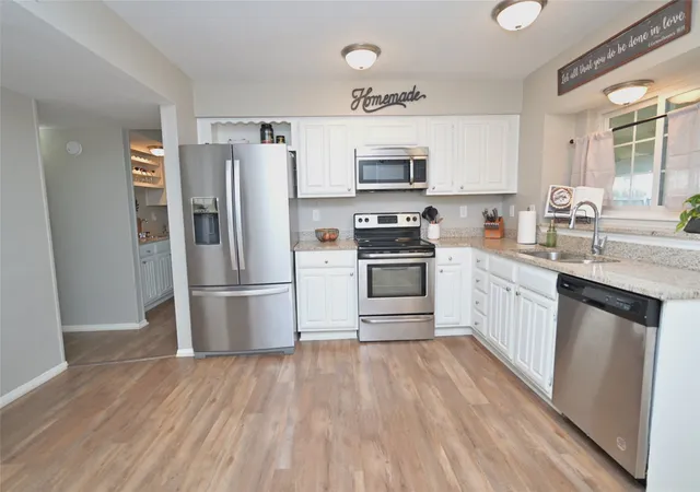 Photo 3 of Sale Pending at 3409 Forest Creek Dr, Fort Worth, TX 76123 | MLS# 21301106 | Listing updated on 2026-09-11