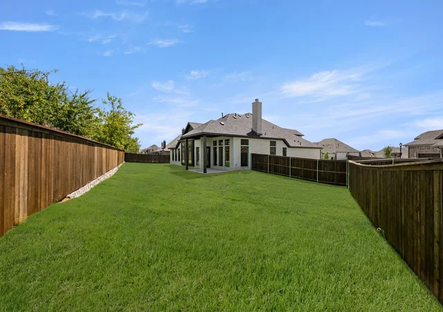 Photo 3 of Single family home for sale at 116 Calf Ln, Midlothian, TX 76065 | MLS# 21301452 | Listing updated on 2026-09-12