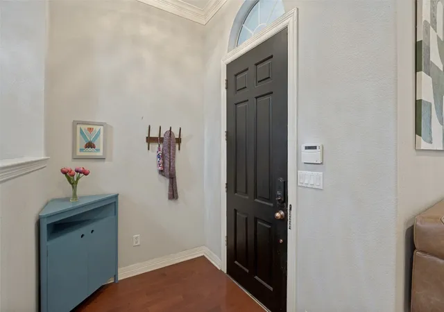 Photo 3 of Condo for sale at 2205 Canton St #105, Dallas, TX 75201 | MLS# 21301234 | Listing updated on 2026-09-13