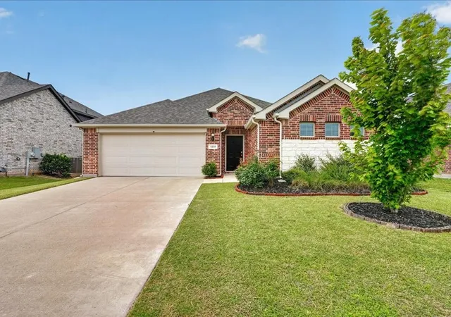 Photo 1 of Single family home for sale at 4218 Bullock Ln, Forney, TX 75126 | MLS# 21299514 | Listing updated on 2026-09-12