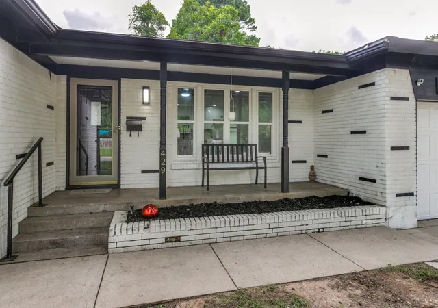 Photo 2 of Single family home for sale at 429 Harmon Rd, Hurst, TX 76053 | MLS# 21301693 | Listing updated on 2026-09-30