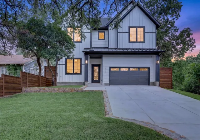 Photo 1 of Single family home for sale at 1727 Ramsey, Dallas, TX 75216 | MLS# 21301953 | Listing updated on 2026-09-13