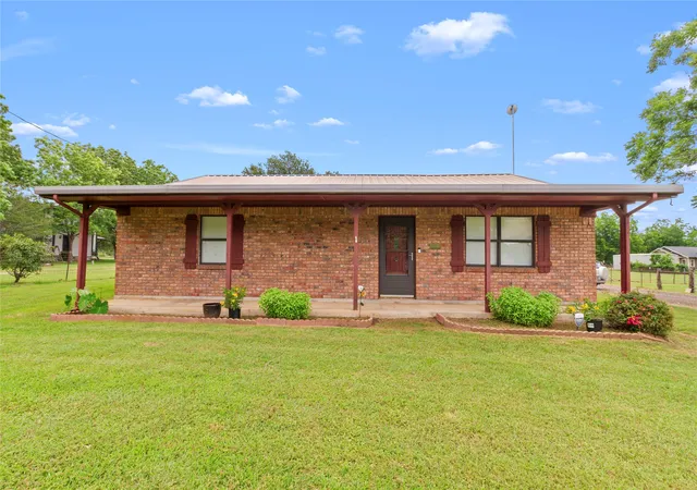 Photo 2 of Sale Pending at 110 N Avenue D, Wortham, TX 76693 | MLS# 21301635 | Listing updated on 2026-09-10