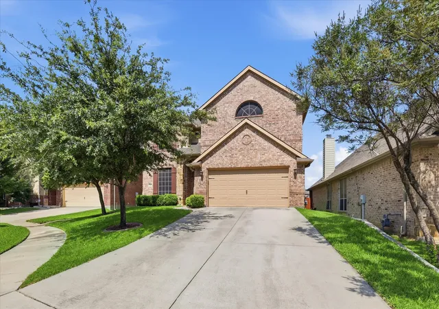 Photo 1 of Single family home for sale at 1905 Fountain Meadows Dr, Euless, TX 76039 | MLS# 21302016 | Listing updated on 2026-09-10