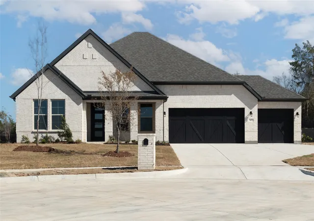 Photo 1 of Single family home for sale at 3407 Glorious Ct, Heath, TX 75126 | MLS# 21302182 | Listing updated on 2026-09-15