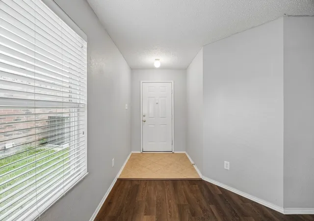 Photo 4 of Single family home for sale at 5441 Camarillo Dr, Fort Worth, TX 76244 | MLS# 21300354 | Listing updated on 2026-09-09