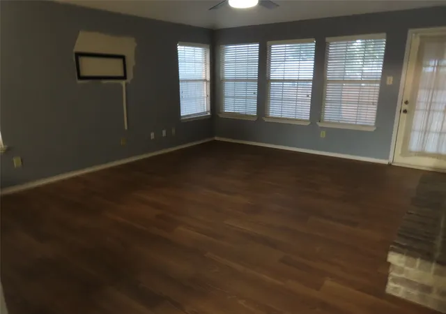 Photo 3 of Single family home for sale at 2224 Westview Trl, Denton, TX 76207 | MLS# 21300261 | Listing updated on 2026-09-10