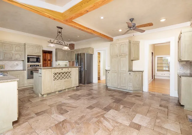 Photo 2 of Single family home for sale at 902 Crothers Ave, Brady, TX 76825 | MLS# 21302566 | Listing updated on 2026-09-14