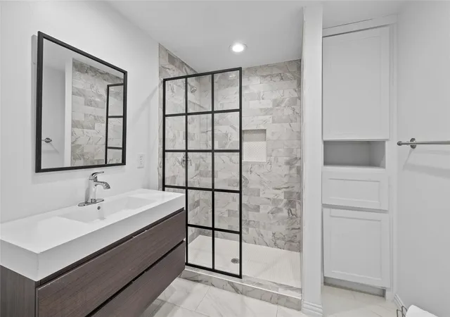 Photo 3 of Manufactured home for sale at 1411 Fair Haven Cir, Kaufman, TX 75142 | MLS# 21291375 | Listing updated on 2026-09-23