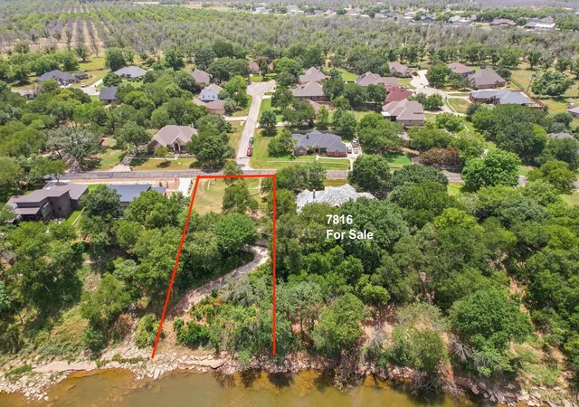 Photo 1 of Single family home for sale at 7818 Ravenswood Rd, Granbury, TX 76049 | MLS# 21301791 | Listing updated on 2026-09-14