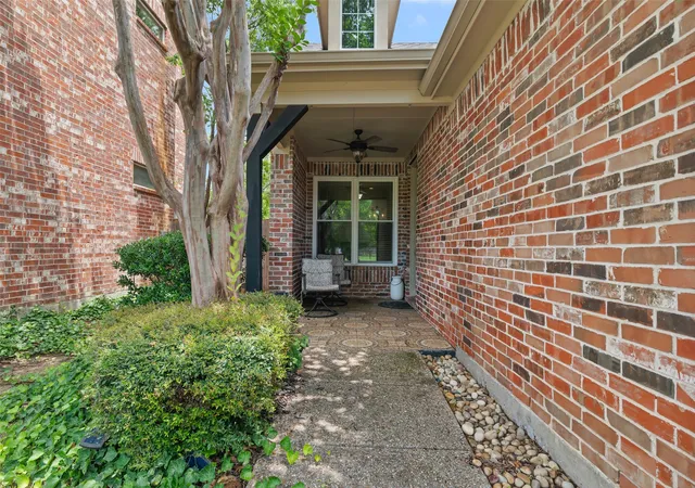 Photo 3 of Single family home for sale at 11884 Eastpark Ln, Frisco, TX 75033 | MLS# 21280508 | Listing updated on 2026-09-15