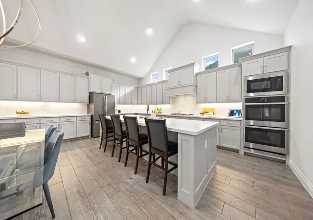 Photo 2 of Single family home for sale at 996 Myers Park Trl, Roanoke, TX 76262 | MLS# 21298645 | Listing updated on 2026-09-29