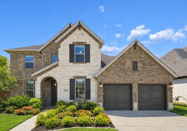 Photo 1 of Sale Pending at 3005 Walker Wy, Justin, TX 76247 | MLS# 21302949 | Listing updated on 2026-10-02