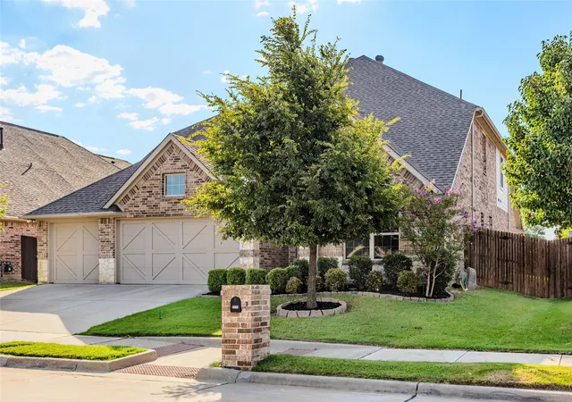 Photo 2 of Sale Pending at 5713 New Ballinger Dr, Argyle, TX 76226 | MLS# 21300109 | Listing updated on 2026-09-24