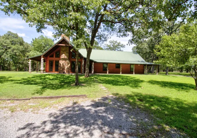 Single family home for sale at 1466 Pearce St, Collinsville, TX 76233 | MLS# 21297920
