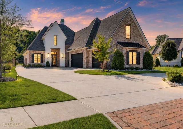 Photo 1 of Sale Pending at 343 Crossfield Ct, Shreveport, LA 71115 | MLS# 21303433 | Listing updated on 2026-09-01