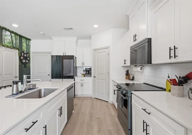 Photo 1 of Townhouse for sale at 5368 Cornerstone St, Haltom City, TX 76117 | MLS# 21303546 | Listing updated on 2026-07-29