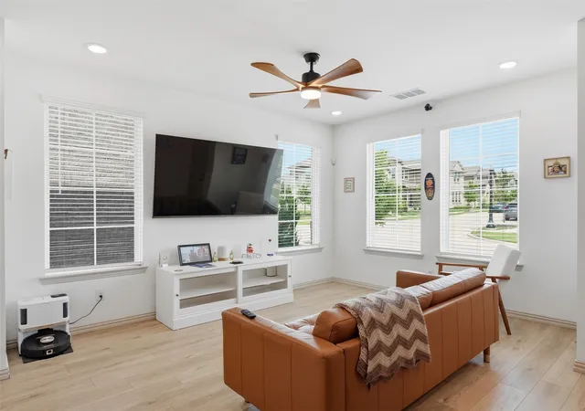 Photo 3 of Townhouse for sale at 5368 Cornerstone St, Haltom City, TX 76117 | MLS# 21303546 | Listing updated on 2026-07-29